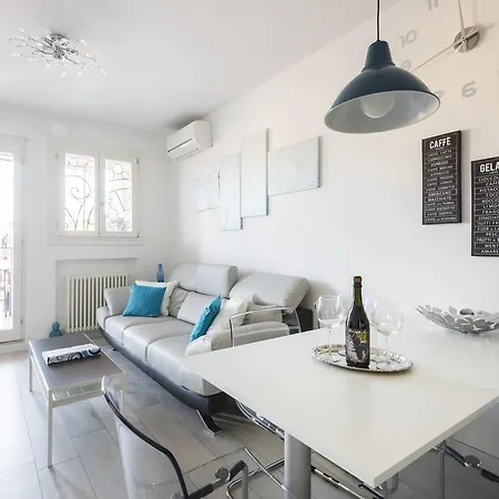 Attico Del Duomo * モデナ