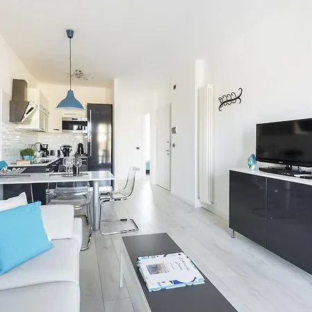 Attico Del Duomo アパート *