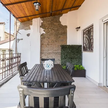 Lägenhet Attico Del Duomo Modena