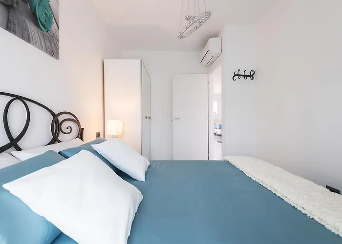 Attico Del Duomo Apartment Modena