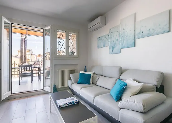 公寓 Attico Del Duomo 摩德纳